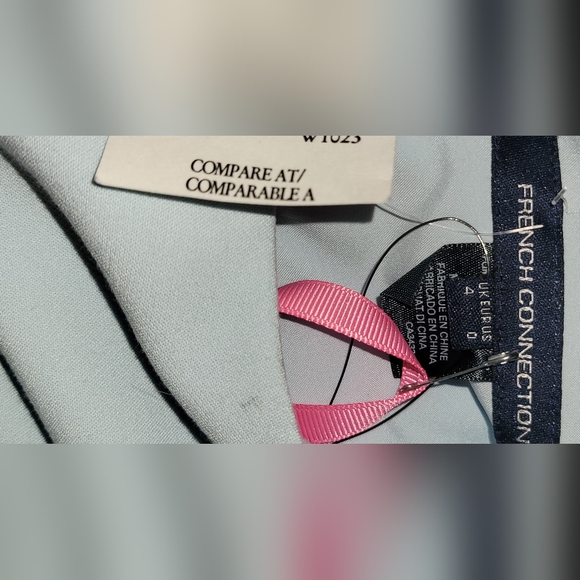 * FRENCH CONNECTION pale blue sleeveless crop top - Picture 3 of 5